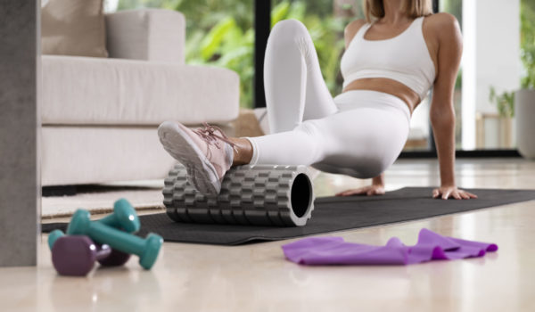 Imagen sobre para qué sirve el foam roller aplicada a la mejora de la salud postural